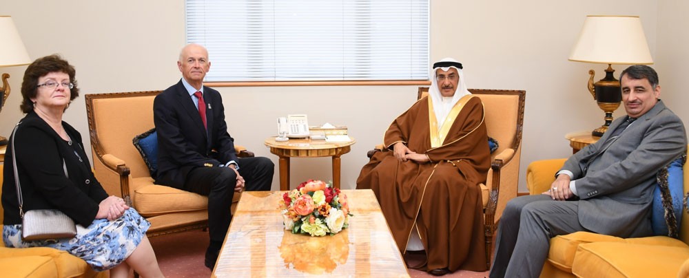 الشيخ خالد بن عبد الله يستقبل الرئيس التنفيذي للكلية الملكية للجراحين بدبلن‎