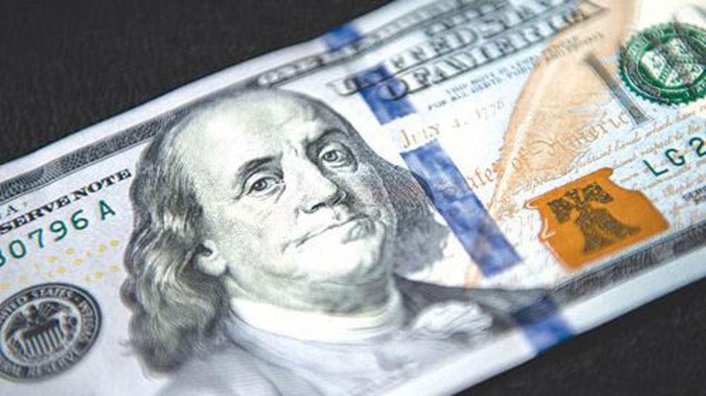الدولار ينخفض أمام الين مع اشتداد النزاعات التجارية