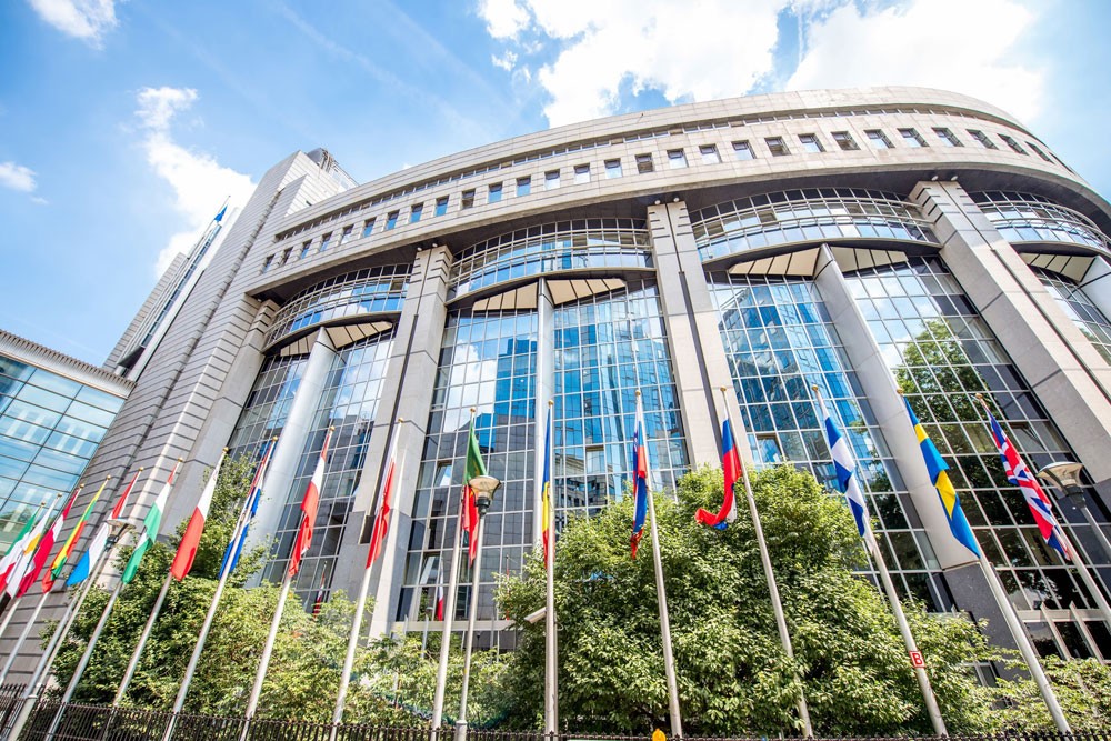 ظلال الهجرة تخيّم على القمة الأوروبية
