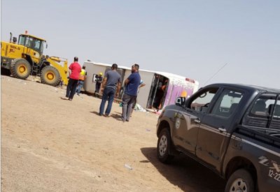 إنقلاب "حافلة" تابعة الى حملة بحرينية في السعودية يسفر عن وفيات و إصابات 