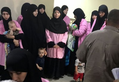 العراق يدعو دول العالم لتسلم أطفال المتطرفين الأجانب