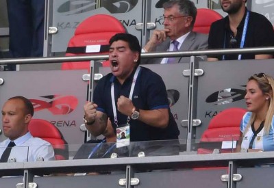 مارادونا : سرقة ضخمة في مباراة إنجلترا وكولومبيا