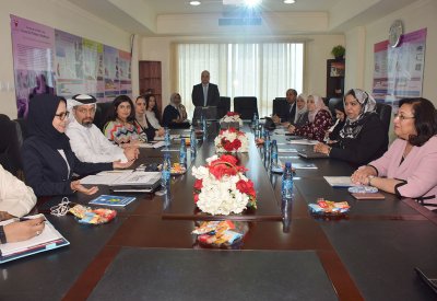 وزيرة الصحة تطلع على "أداء" المعني بالملف الصحي