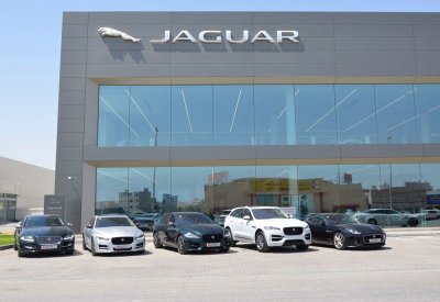 السيارات الأوروبية "جاكوار لاند روفر" تقدم تجربة حصرية شاملة من أرقى الخدمات لزوار معرضها