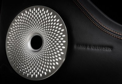 "Bentley" تقدّم بالتعاون مع Bang & Olufsen ابتكاراً جديداً في مجال الصوت