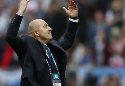 مدرب روسيا يتحول إلى مشجع بلجيكي