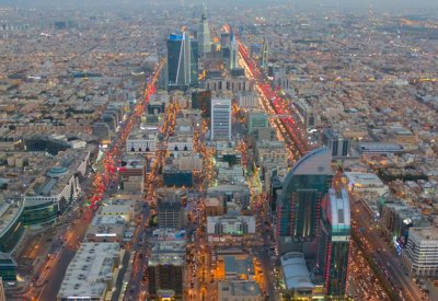 بلومبرغ: صندوق الاستثمارات العامة يجري محادثات تمويلية