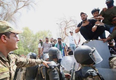 الأمن العراقي يقمع الاحتجاجات قرب حقل الزبير النفطي
