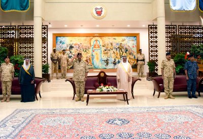 القائد العام يستقبل عدداً من الضباط الخريجين حديثاً 