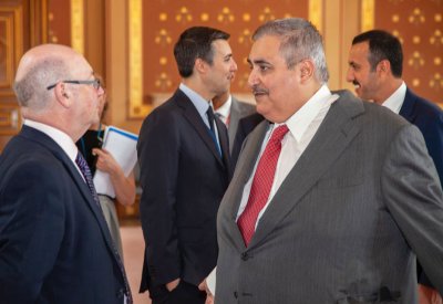 وزير الخارجية يجتمع مع وزير شؤون الشرق الأوسط بوزارة خارجية بريطانيا