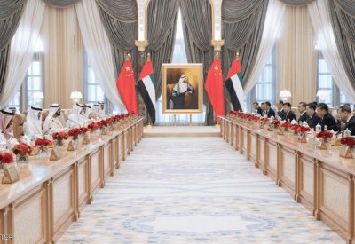 الإمارات : توافقات سياسية واقتصادية كثيرة مع الصين