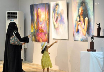 جماليات الفنون والنحت في "الملتقى التشكيلي" بثقافة الدمام