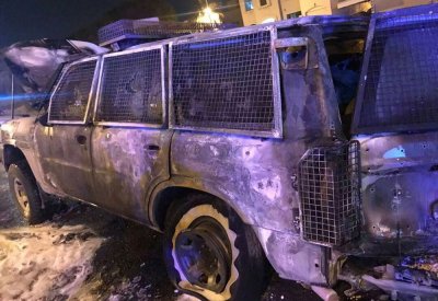 النيابة العامة تحيل "8" متهمين بحرق دورية شرطة تنفيذاً لغرض إرهابي في الدراز