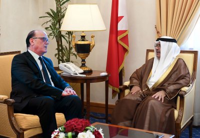سمو الشيخ علي بن خليفة يستقبل السفير التونسي