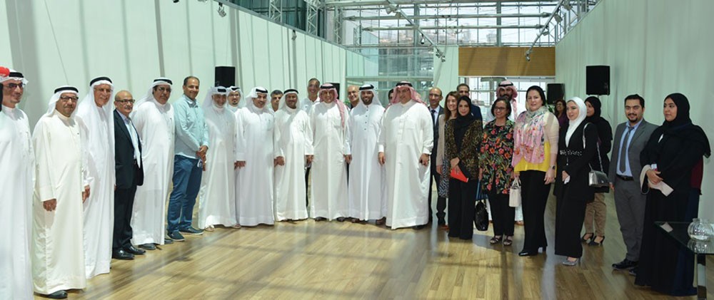وزير الصناعة يستضيف مجموعة من أصحاب المؤسسات الصغيرة والمتوسطة