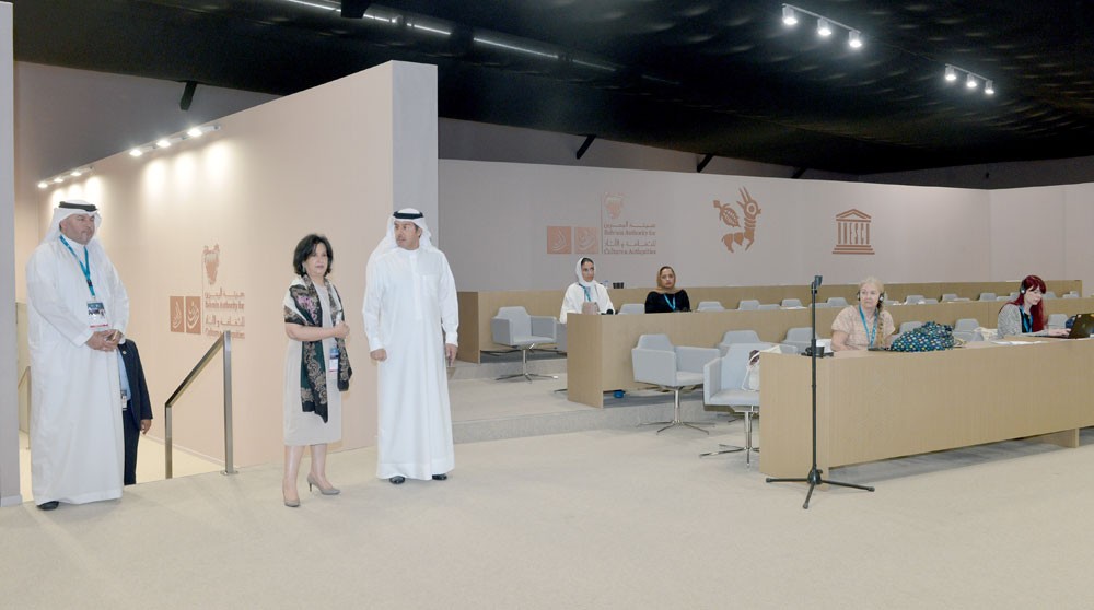 الشيخة مي تستقبل الرئيس التنفيذي لمجلس التنمية الاقتصادية
