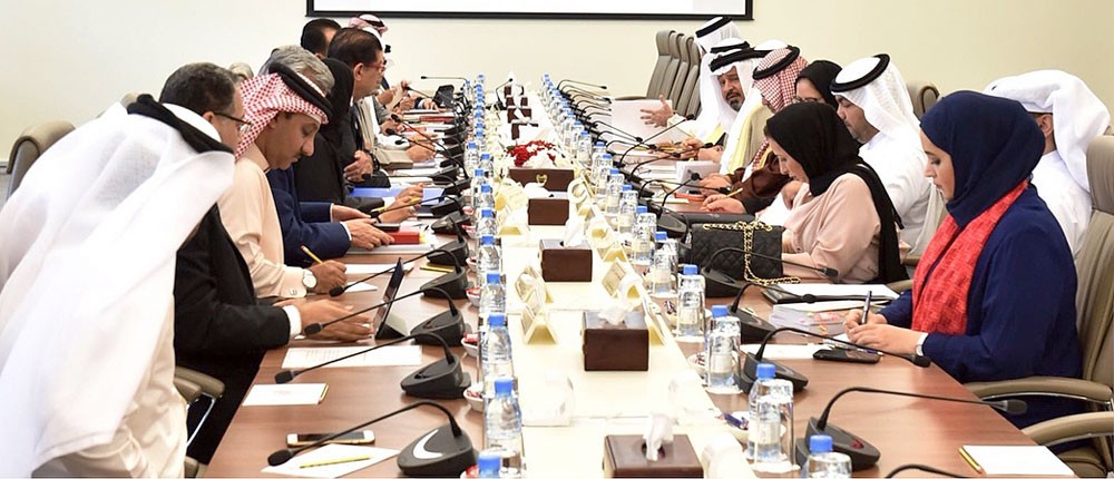 لا مساس بمكافآت المتقاعدين والاشتراكات مطروحة للنقاش
