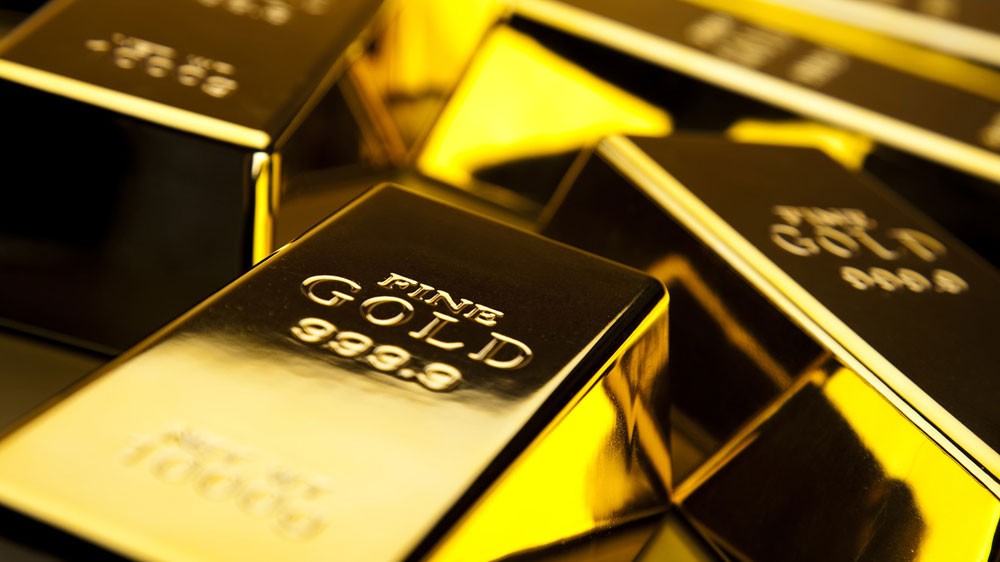 الذهب يلامس أعلى المستويات في أسبوع مع هبوط الدولار