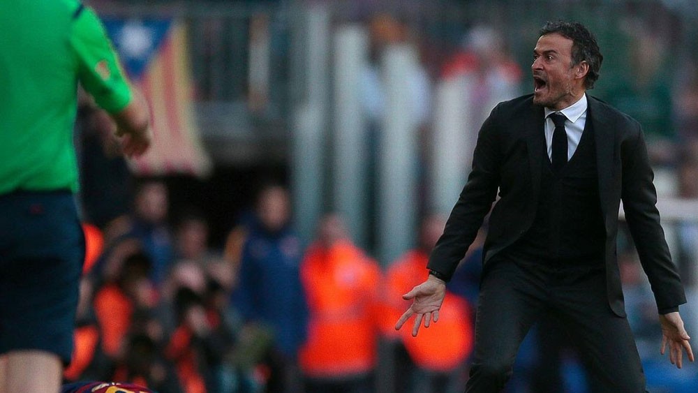 رسمياً.. إنريكي مدرب برشلونة يتولى قيادة منتخب إسبانيا