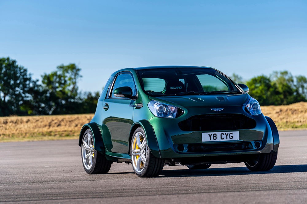 V8 Cygnet من Aston Martin: قمّة القمم في عالم السيارات 