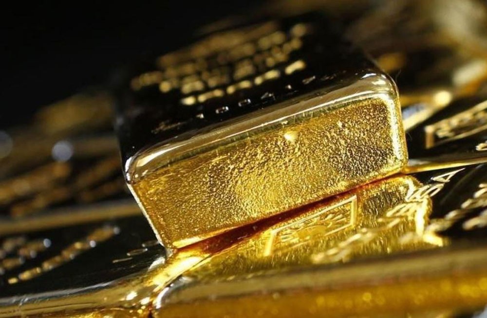 الذهب والفضة يهبطان لأدنى مستوياتهما في 7 أشهر مع صعود الدولار