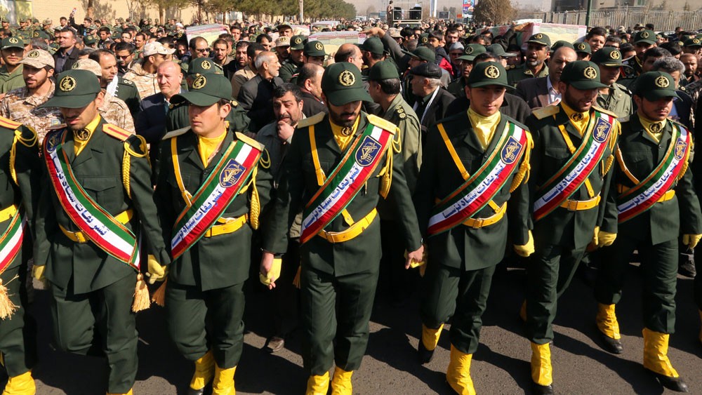 مقتل 11 عنصراً من الحرس الثوري باشتباكات غرب إيران