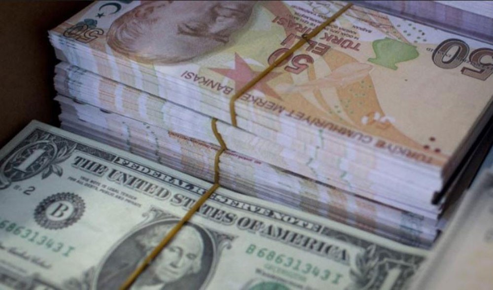 الليرة التركية تتراجع بعد تهديد ترامب بفرض عقوبات
