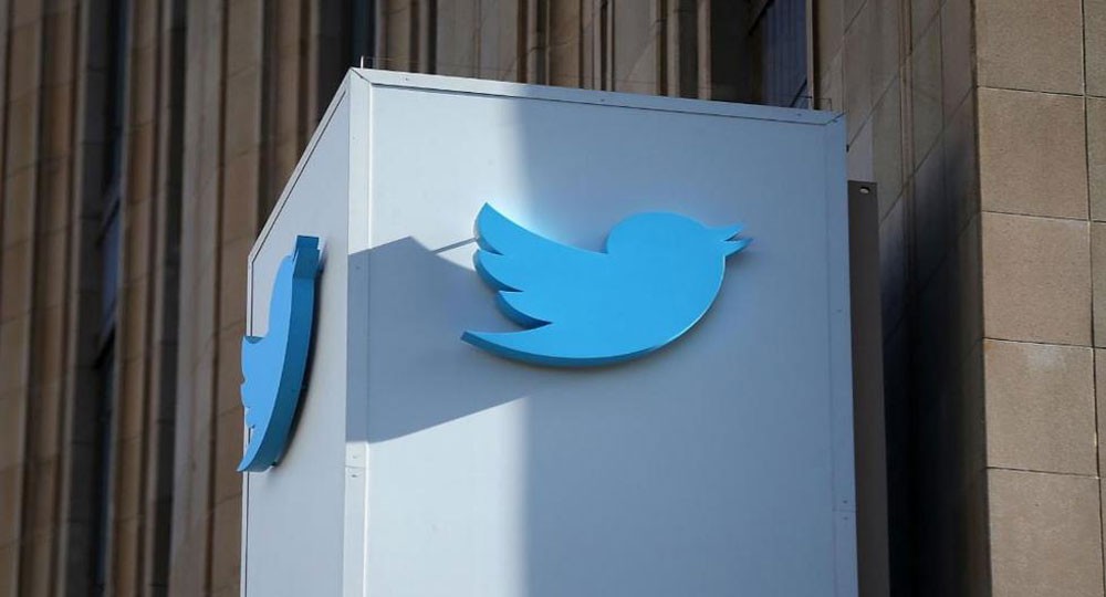 سهم Twitter يهبط 14% بعد بيانات مخيبة عن عدد المستخدمين
