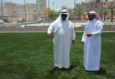 مدير عام بلدية المحرق يتفقد مراحل استكمال عمليات الصيانة بحديقة قلالي