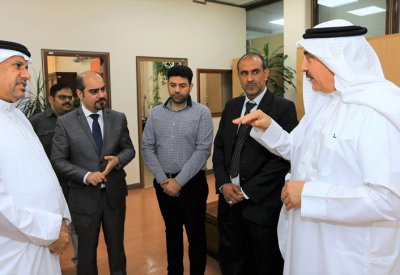 صرف أجور متأخرة لعمال احدى شركات المقاولات الانشائية
