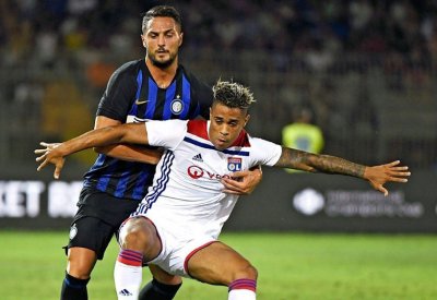 إنتر ميلان يتجاوز ليون في كأس الأبطال الدولية