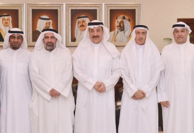 حميدان يبحث مع جمعية مدينة عيسى التعاونية الاستهلاكية تطوير العمل التعاوني