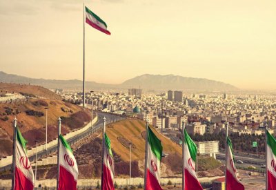 أول تأثير للعقوبات.. 100 شركة عالمية تغادر إيران