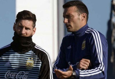 "علاقة خاصة" تربط مدرب الأرجنتين الجديد وميسي