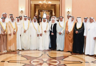 سمو رئيس الوزراء يستقبل وفداً حكومياً وإعلامياً كويتياً بمناسبة أولى رحلات الخطوط الكويتية