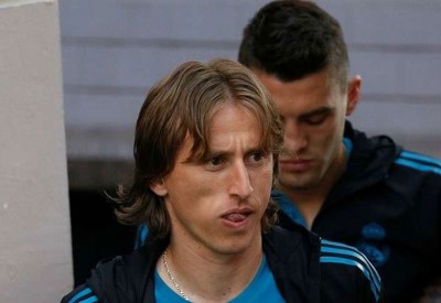 ريال مدريد يستقر على بديل مودريتش في الدوري الإنجليزي