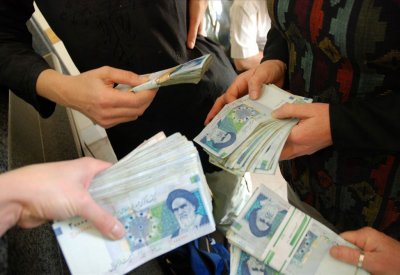 إيران "المنبوذة" إلى طريق مسدودة .. وروحاني "بين كماشتين"