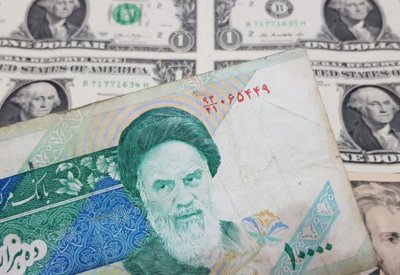 إيران.. ارتفاع سعر الدولار مجدداً وتهديد بإعدام تجار