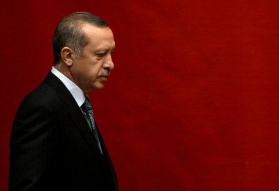 اردوغان يندد بـ"حرب اقتصادية" على بلاده مع انهيار الليرة التركية