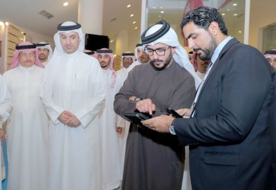 خالد بن حمد يدشن الموقع الالكتروني الرسمي لدوري سموه لكرة قدم الصالات