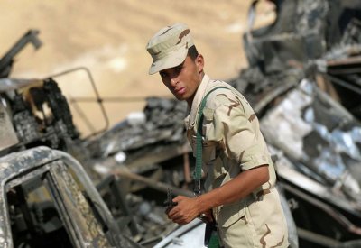 مقتل 12 مسلحا في مداهمات لقوات الأمن المصرية بالعريش