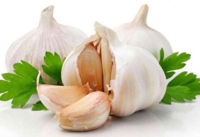 هل يخلصك الثوم من الوزن الزائد؟ إليك الإجابة..