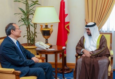 سمو الشيخ عيسى بن علي يستقبل السفير الصيني‎ لدى المملكة