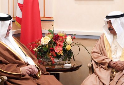 سمو رئيس الوزراء وسمو ولي العهد‎: الحكومة تبذل الجهود وتسخر الإمكانيات لضمان استمرار المسيرة التنموية