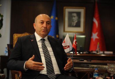 جاويش أوغلو: لا يمكن لأمريكا إخضاع تركيا عبر التهديد