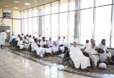 مطار البحرين يشهد ارتفاعًا في أعداد الحجاج المغادرين لأداء فريضة الحج بنسبة 41%