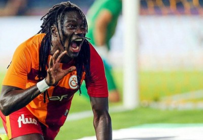 الجابر يعلن اتفاق الهلال مع الفرنسي غوميز