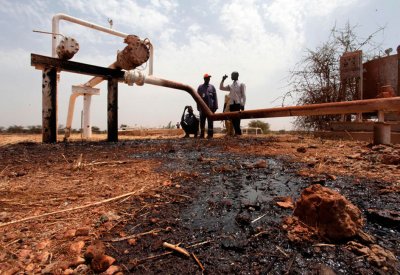 جنوب السودان يستأنف ضخ 20 ألف برميل من حقل نفط متوقف منذ 2013