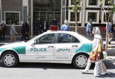 إيران تعتقل "عشرات الجواسيس" بالحكومة.. بسبب ازدواج الجنسية
