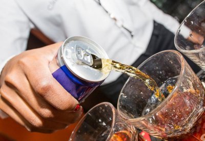 بريطانيا.. توجه لحظر "مشروبات الطاقة" عن الأطفال